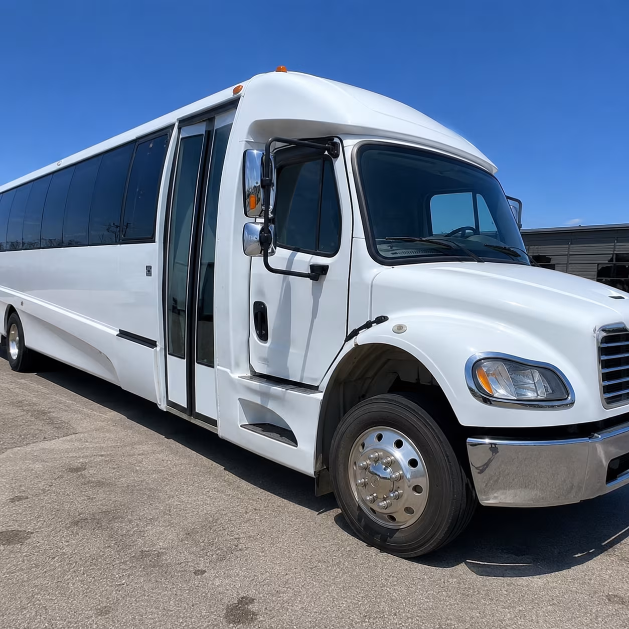 alexandria bus rentals