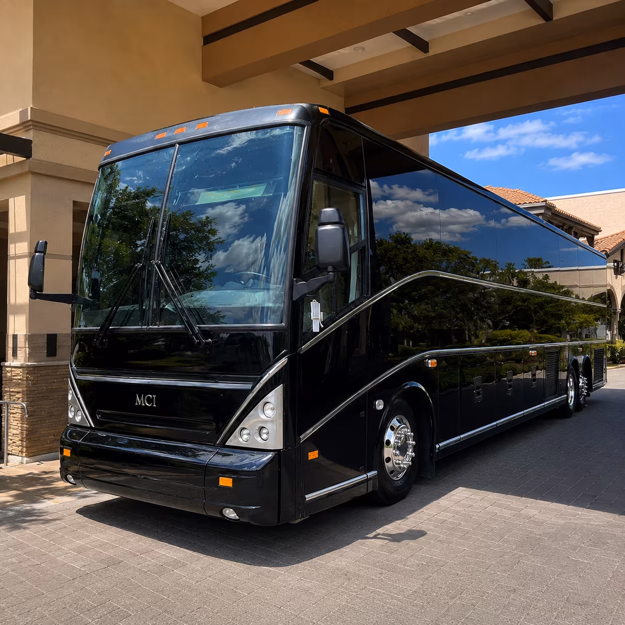 compare buses for capital one arena and eaglebank arena shows