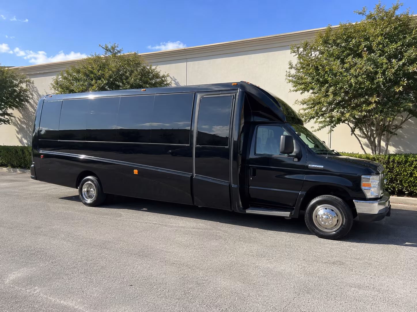 corporate party bus transportation for manassas and northern