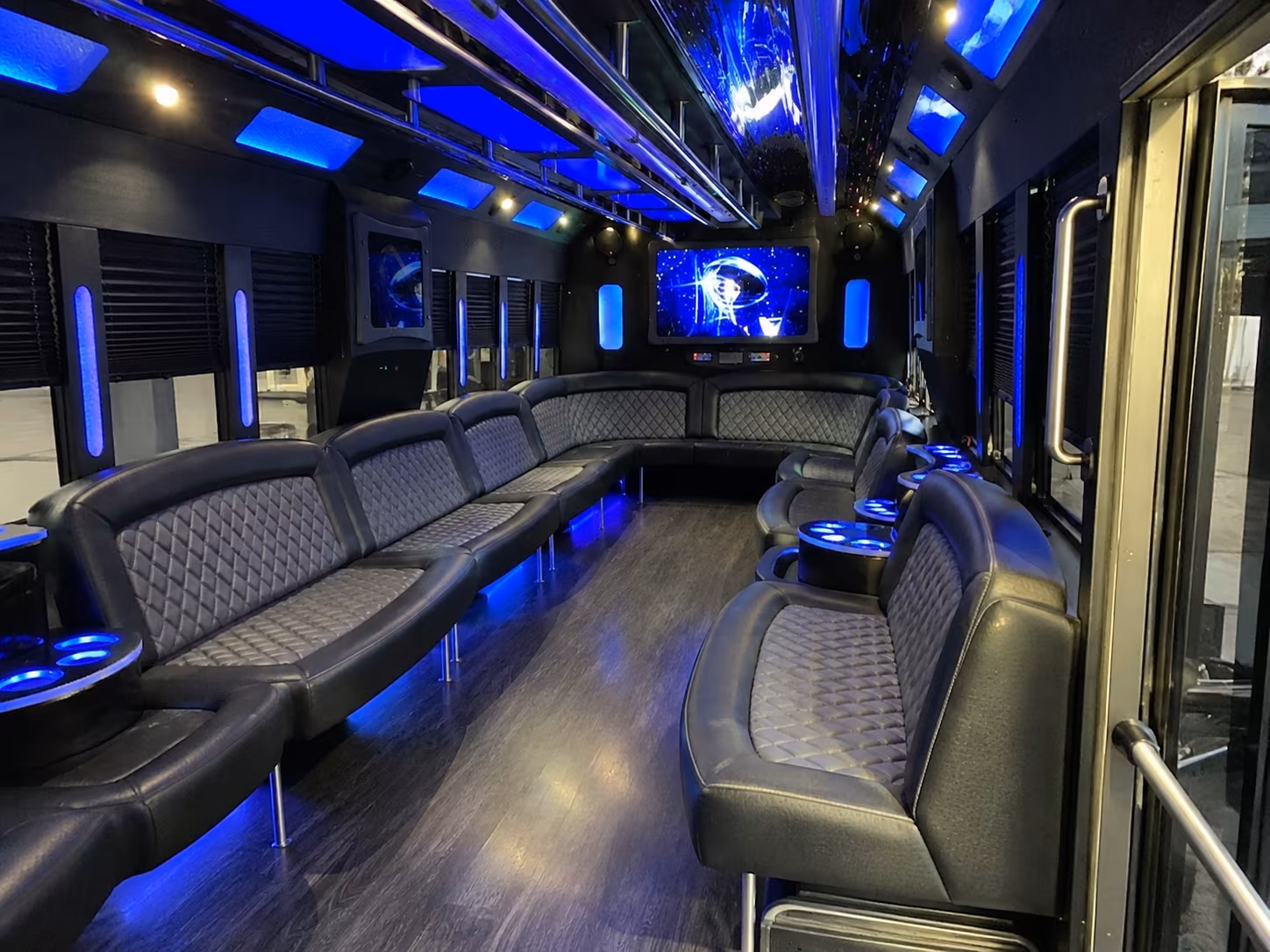 manassas 28 passenger party bus interior