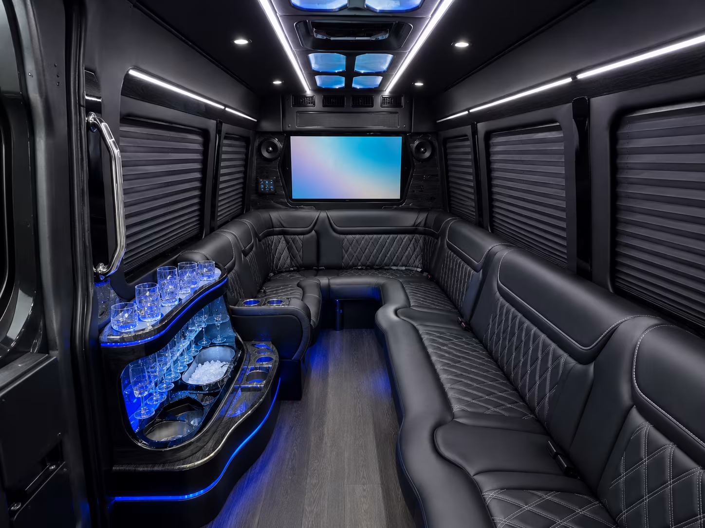 no matter the size of your group there s a bus in the network for your manassas corporate trip