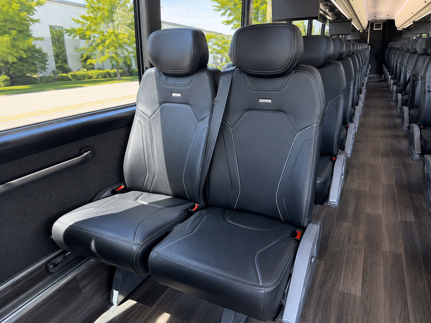shuttle wedding guests from hotel blocks to your manassas venue without the stress